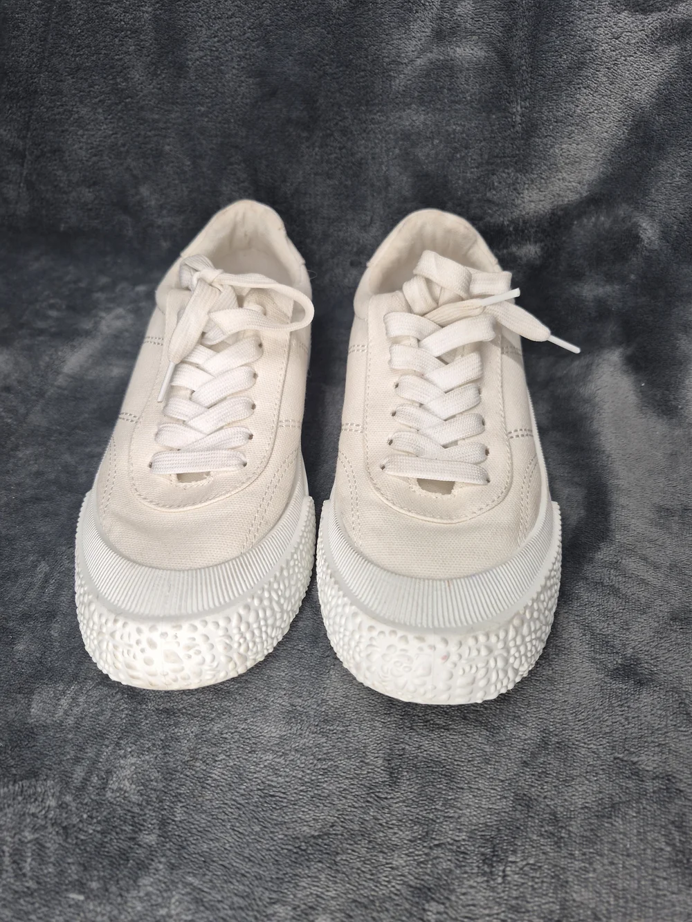Aloha Island Womens 194309 Marsha White Low Top Canvas Lace Up Size 8M Sneakers